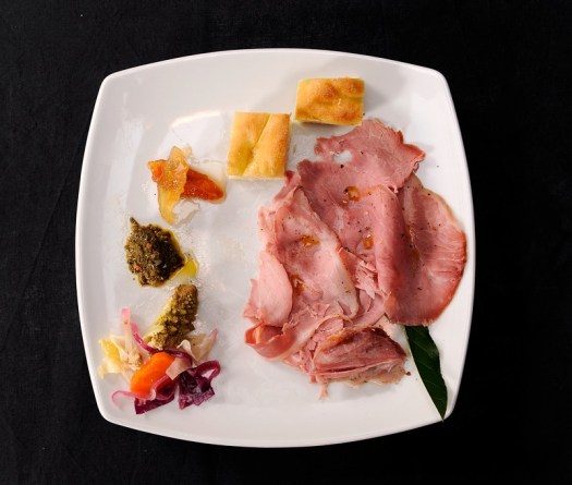 caffè la crepa,spalla cotta di s. lorenzo con mostarda salsa verde e giardiniera